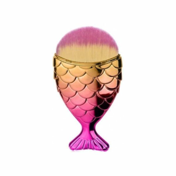 Universal fish-shaped brush